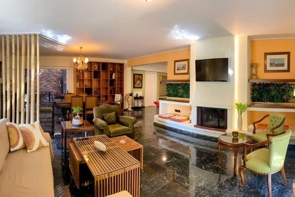 Ferienwohnung Sarakin'S Mansion Luxury Retreat Athen Exterior foto